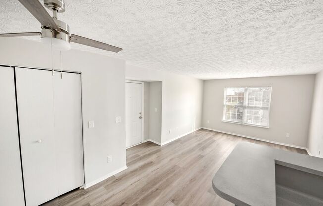 1 bed, 1 bath, 680 sqft, $980