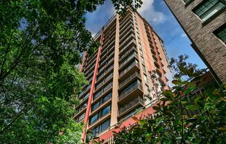 2 beds, 2 baths, $3,500, Unit # 1701