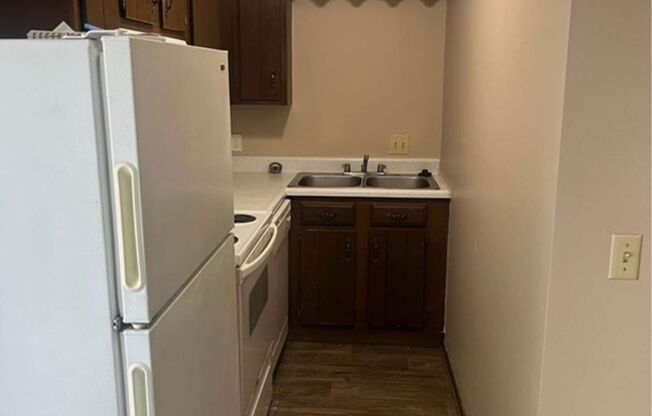 Studio, 1 bath, 500 sqft, $795, Unit 8220-03