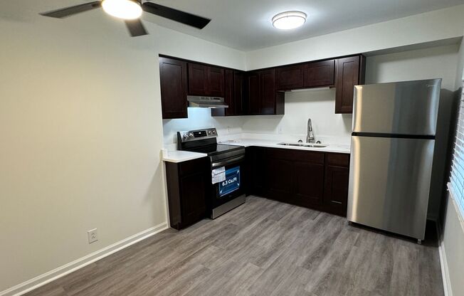 2 beds, 1 bath, 800 sqft, $1,550, Unit 3535