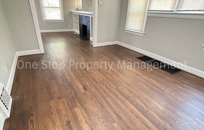 Beautiful 3 Bedroom 5 Bathroom in Kansas City!