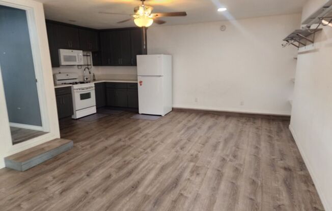 Cozy Studio + Patio – Perfect for Indoor-Outdoor Living