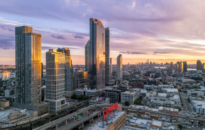 1 bed, 1 bath, $4,610, Unit 7H