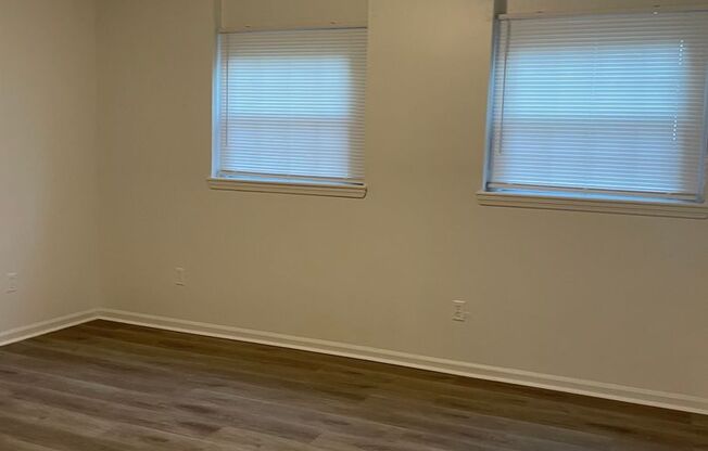 1 bed, 1 bath, 790 sqft, $1,125, Unit 49