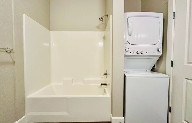 1 bed, 1 bath, 453 sqft, $2,050, Unit 4th #405