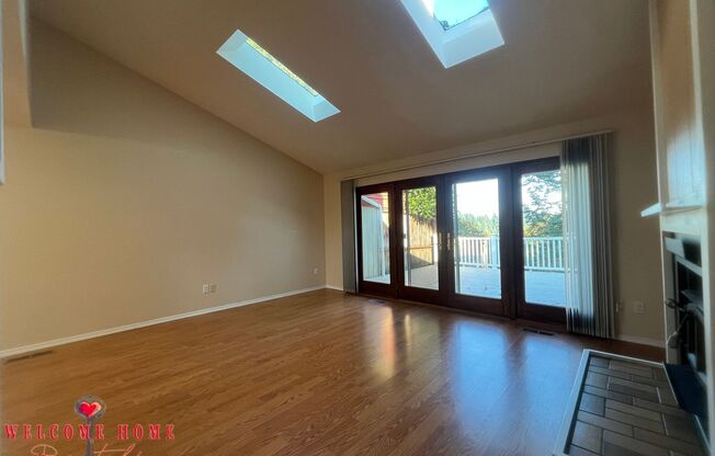 2 bedroom townhome condo with AMAZING view, brand new carpeting and a fresh coat of paint!!!