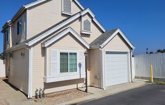 Great Encanto Location - three bedroom, three bath