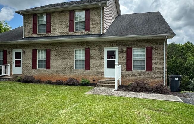 1515/1517 Cassell Ln