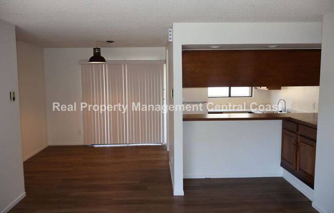 2 beds, 1 bath, $2,300, Unit # 8