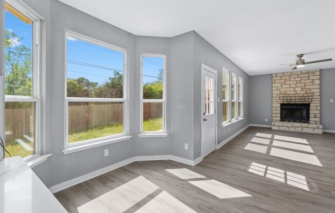 700 Creekmont Drive, Round Rock, Texas 78681