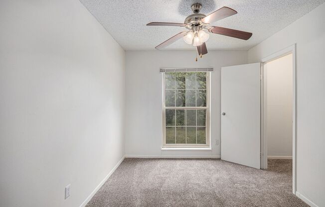 2 beds, 1.5 baths, 1,060 sqft, $1,255, Unit 6908 Unit #108