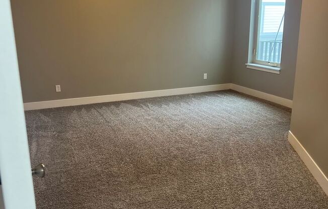 1 bed, 1 bath, 1,232 sqft, $1,750, Unit 500 South St Apt 305