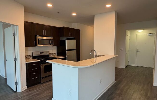 2 beds, 2 baths, 1,138 sqft, $3,515, Unit 519