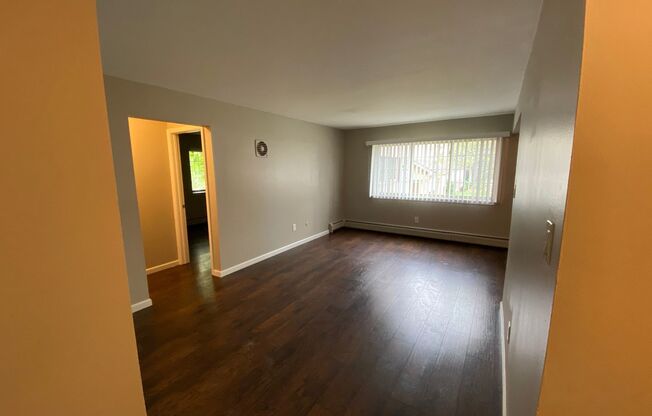 1 bed, 1 bath, 650 sqft, $1,050, Unit 23-203