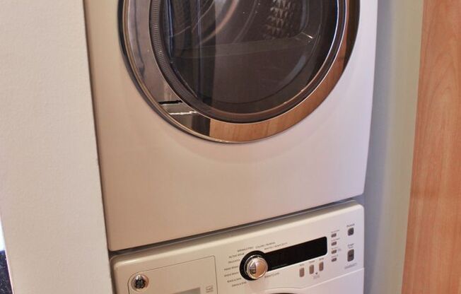 1 bed, 1 bath, 520 sqft, $2,675, Unit 212