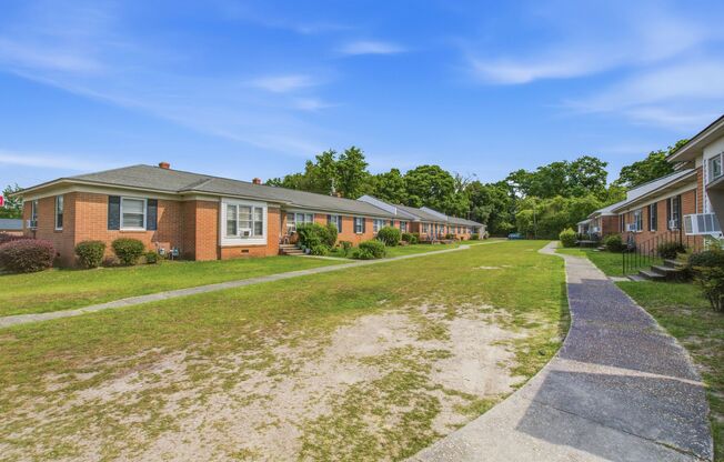 2 Bedroom Apartments in Sumter, SC – Broad Street Location with Off-Street Parking