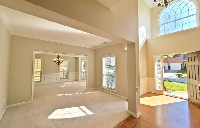 5 beds, 3 baths, $2,695