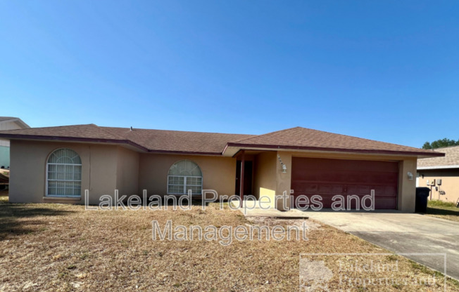 3 beds, 2 baths, 1,433 sqft, $1,850