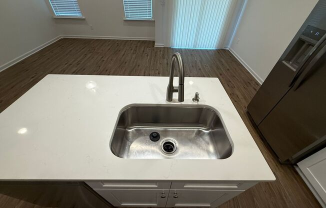 Brand New Townhome Minutes from uptown Charlotte