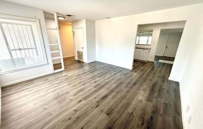 307 HARTLINE DR