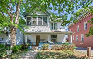 2113 E 16th Ave