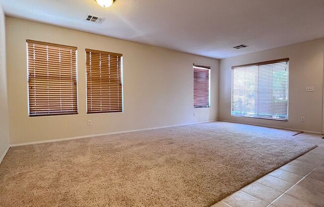 Summerlin South 3 bed 2 bath single story home with vaulted ceilings