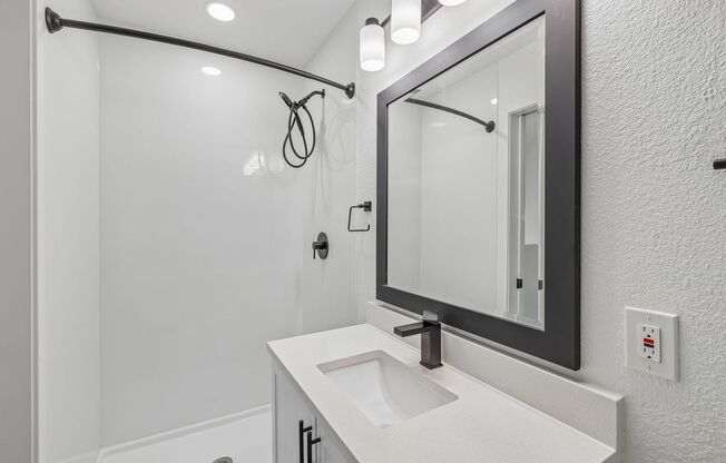Studio, 1.5 baths, 773 sqft, $2,995, Unit 67