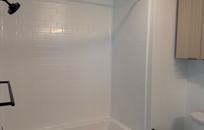 2 beds, 2 baths, 816 sqft, $4,210, Unit 409