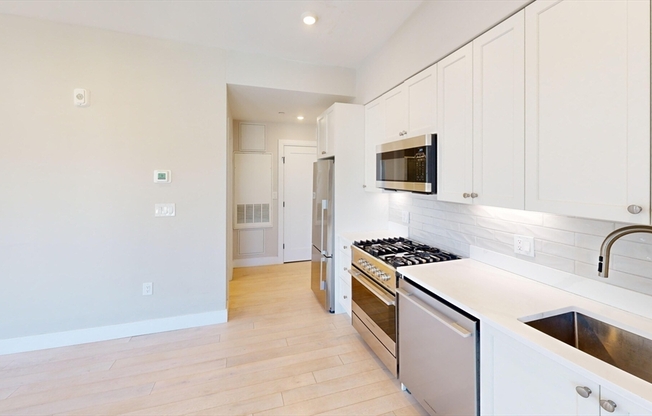2 beds, 1 bath, 875 sqft, $4,150, Unit 307