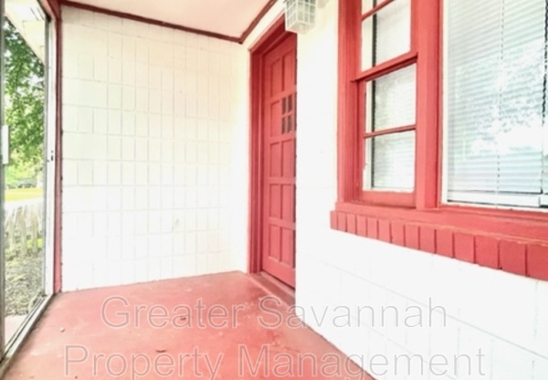 1312 LOVE ST