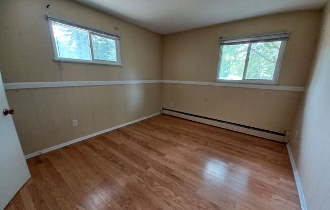 1 bed, 1 bath, 800 sqft, $1,050, Unit Unit 1