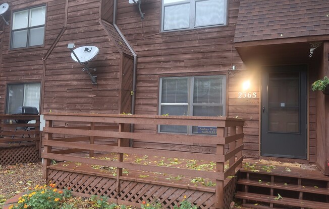 West Side town home with covered parking and mountain views