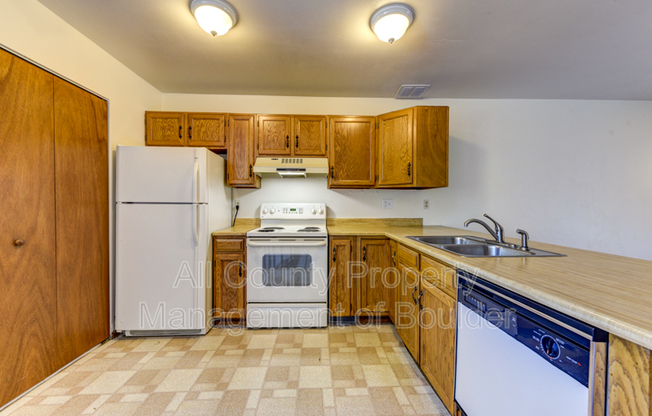 1031 PORTLAND PL