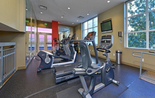 2 beds, 2 baths, $4,900, Unit # 1003