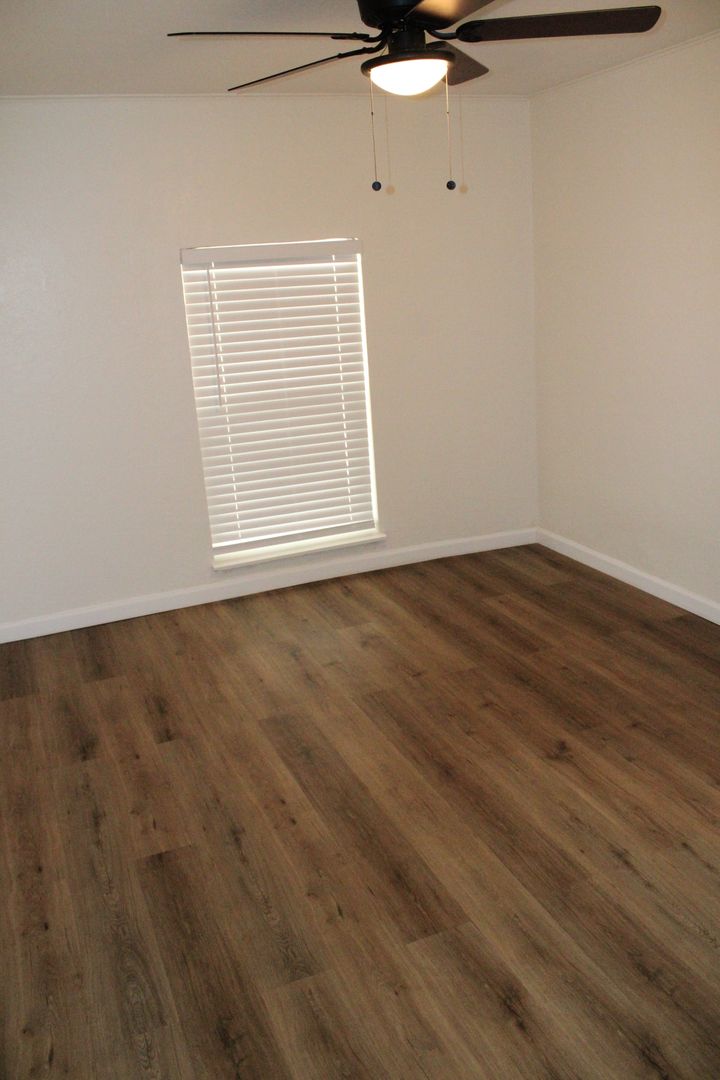 Updated Three Bedroom, One Bathroom House in East Del Paso Heights
