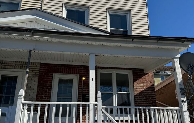 THREE BEDROOM End of ROW near Casino and Lehigh University