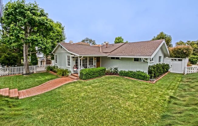 BEAUTIFULLY REMODELED (FURNISHED), 3BR3BA HOME W/ HUGE DETACHED BONUS ROOM, SPACIOUS FRONT & REARY FENCED YARDS ON A LARGE CORNER LOT JUST BLOCKS TO SCHOOLS, PARKS, DOWNTOWN & NORTH MB & 1 MINS TO BEACH!