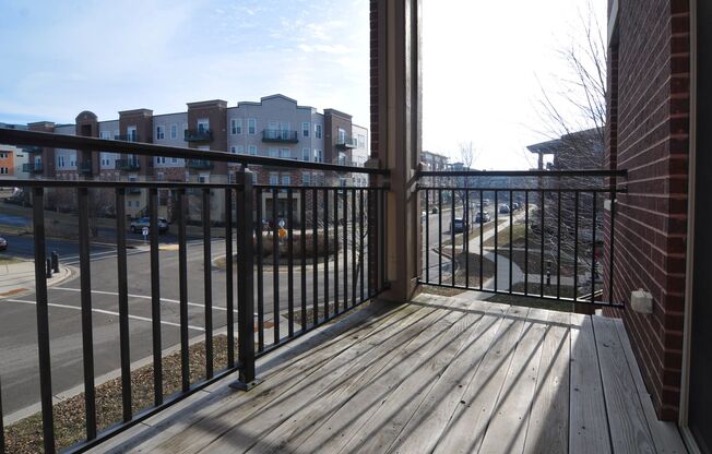 1 bed, 1 bath, 810 sqft, $1,450, Unit 213