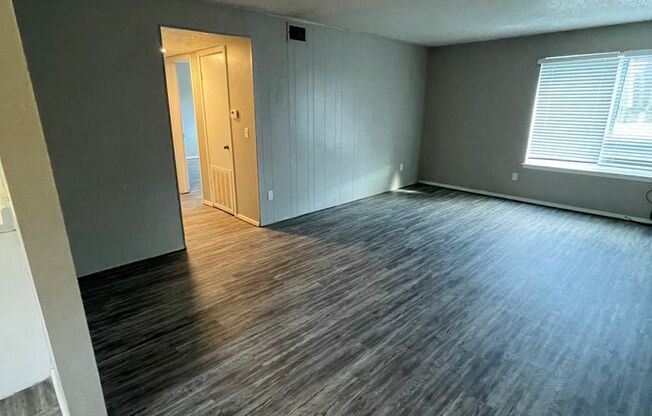 2 beds, 1 bath, 924 sqft, $840, Unit 269