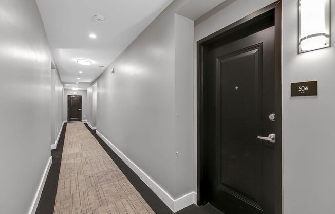 1 bed, 1 bath, 750 sqft, $1,650, Unit 504