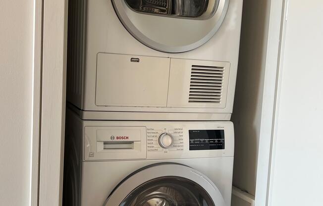 Studio, 1 bath, $4,000, Unit 9G