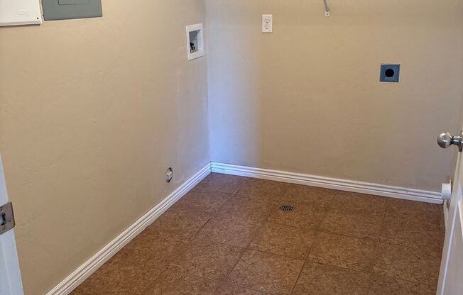 Pet Friendly 3 bedroom townhouse