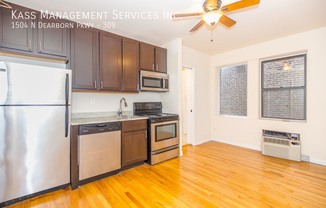 1504 N DEARBORN PKWY