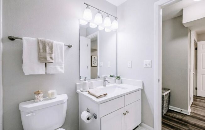 2 beds, 2 baths, 1,000 sqft, $1,450, Unit 2041