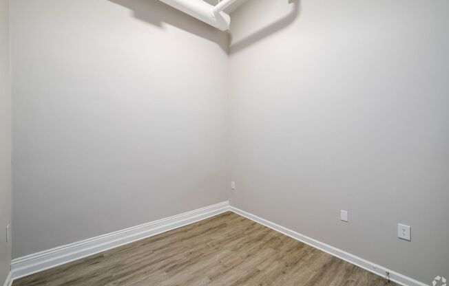 2 beds, 2 baths, 1,075 sqft, $1,325, Unit 124