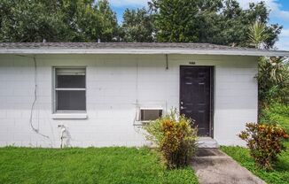 Duplex in Winter Haven now available!