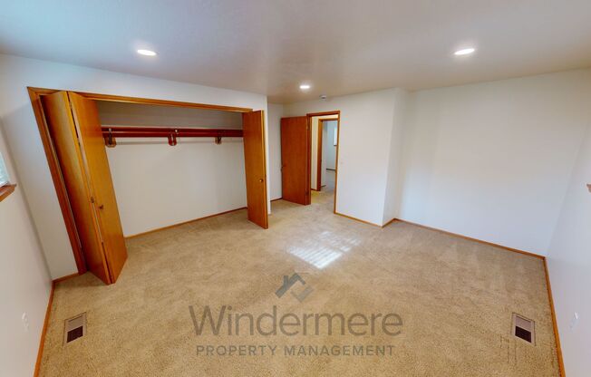 3 beds, 2 baths, $2,195