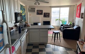 1 bed, 1 bath, 615 sqft, $1,555