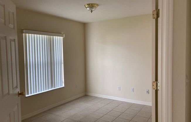 3 beds, 2 baths, 1,500 sqft, $1,450, Unit A