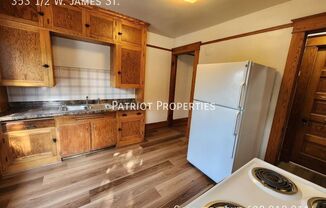 353 1/2 W JAMES ST